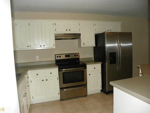 138 Deerfield Trce, Barnesville, GA 30204 photo 4