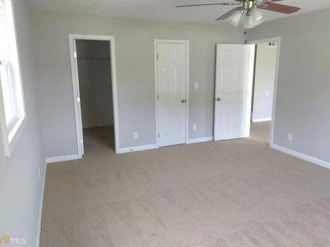 5499 Phillips Dr, Morrow, GA 30260 photo 17