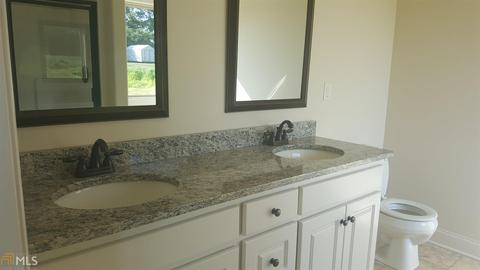 81 Fair Oaks, Commerce, GA 30529 photo 6