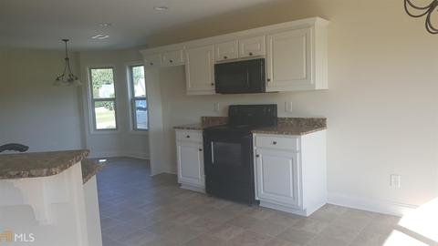 81 Fair Oaks, Commerce, GA 30529 photo 4