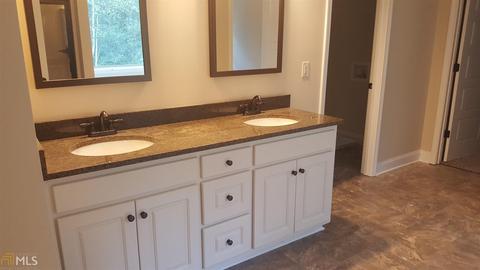 63 Fair Oaks, Commerce, GA 30529 photo 7