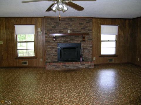 2174 Collins Brooks Rd, Comer, GA 30629 photo 3
