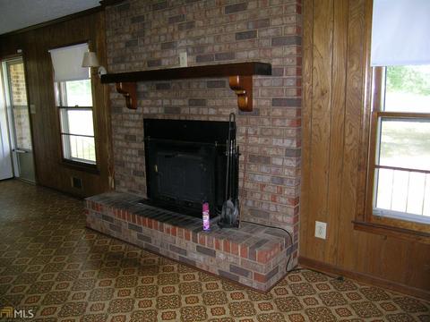 2174 Collins Brooks Rd, Comer, GA 30629 photo 4