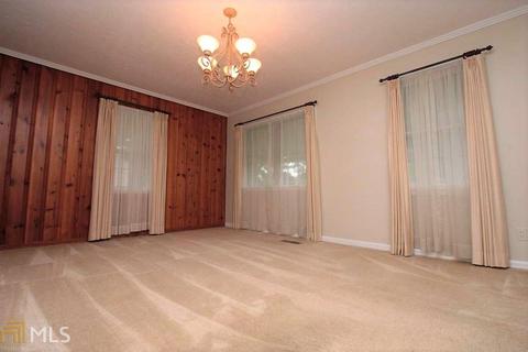235 Beechwood Cir, Lagrange, GA 30240 photo 4