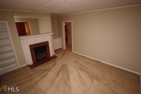 235 Beechwood Cir, Lagrange, GA 30240 photo 2