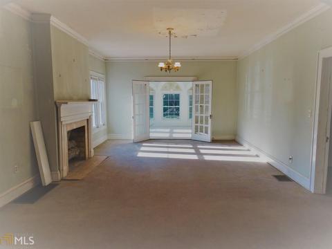 207 Walnut St, Toccoa, GA 30577 photo 3