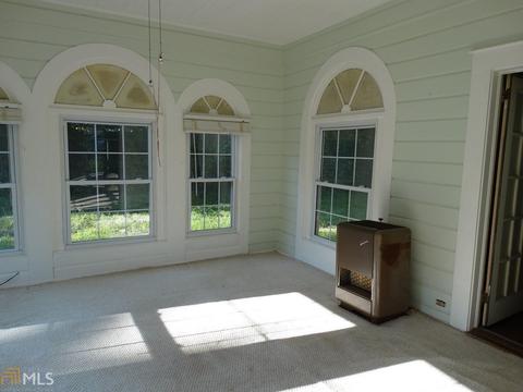 207 Walnut St, Toccoa, GA 30577 photo 8