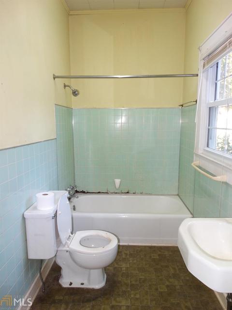 207 Walnut St, Toccoa, GA 30577 photo 18