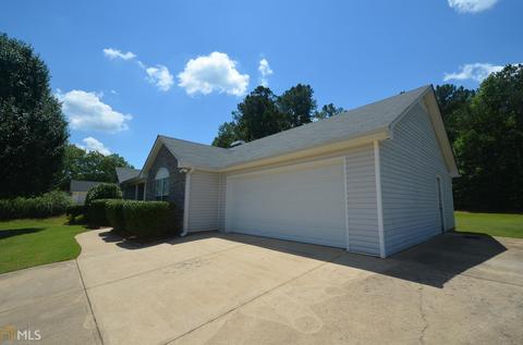175 The Falls Blvd, Covington, GA 30016 photo 2