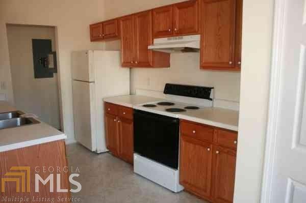 6767 Hidden Lake Dr, Rex, GA 30273 photo 5