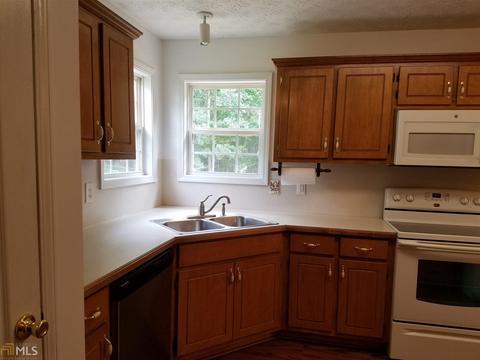 130 Clover Valley Dr, Covington, GA 30016 photo 5