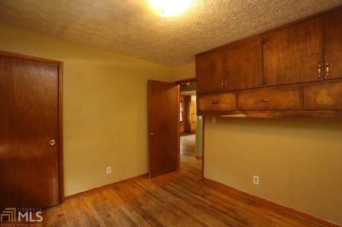 4734 Ruby Ln, Forest Park, GA 30297 photo 12