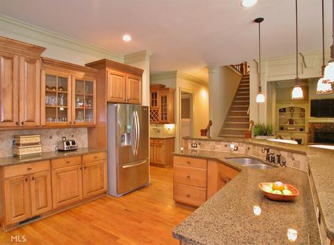 2963 Springbluff Ln, Buford, GA 30519 photo 5