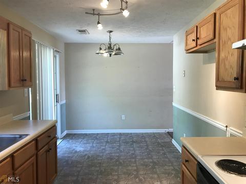 416 Hampton Green Dr, Lagrange, GA 30240 photo 8