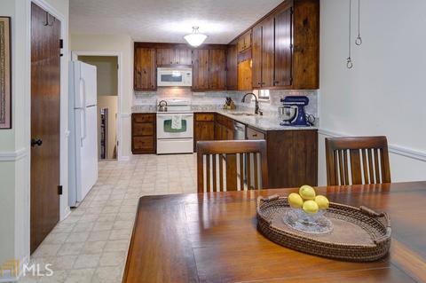 3884 Pine Needle Dr, Duluth, GA 30096 photo 5