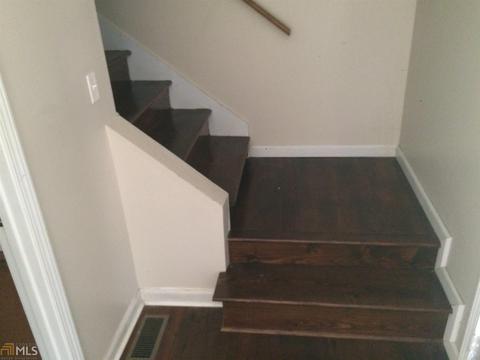 116 Powhatan Rd, Jackson, GA 30233 photo 4