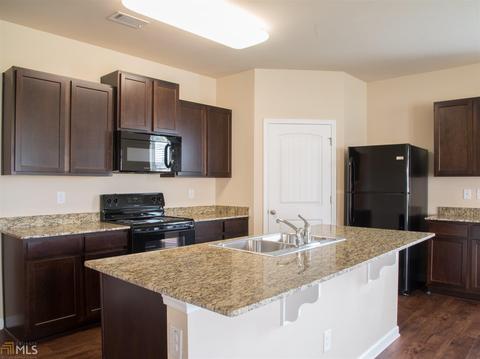 2120 Sawgrass Dr, Hampton, GA 30228 photo 4