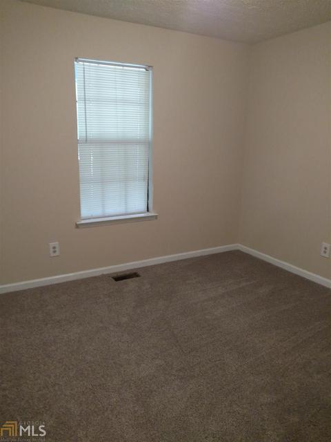 5997 Stagecoach Rd, Rex, GA 30273 photo 9
