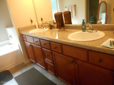 306 Jasmine Ln, Lagrange, GA 30241 photo 9