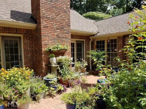 158 Hayes Cir, Rex, GA 30273 photo 7