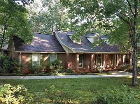 158 Hayes Cir, Rex, GA 30273 photo 1
