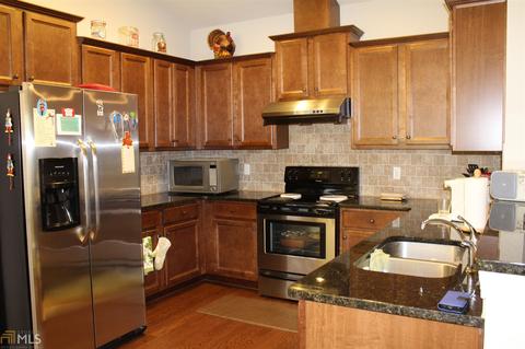 815 Ideal Pl, Winder, GA 30680 photo 6
