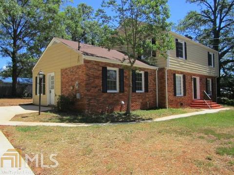 205 Spencer St, Barnesville, GA 30204 photo 2