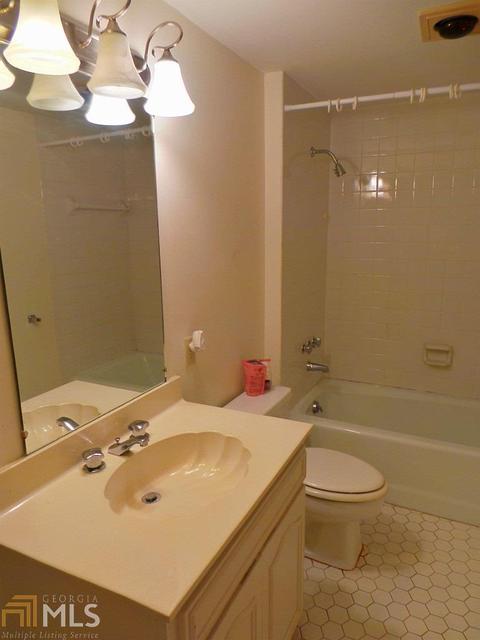 438 Gordon Cir, Lagrange, GA 30240 photo 20