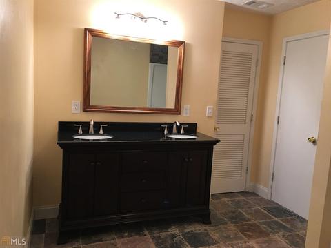 682 Rose Ln, Toccoa, GA 30577 photo 7