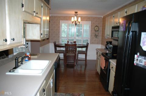 114 Cochran Dr, Lagrange, GA 30240 photo 3