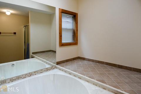 2825 Summercrest Ln, Duluth, GA 30096 photo 12