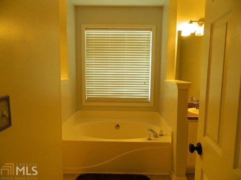 85 Berkshire Pass, Covington, GA 30016 photo 16
