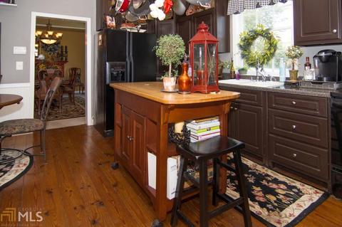 484 State St, Commerce, GA 30529 photo 13