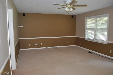 302 Lakecrest Ln, Lagrange, GA 30240 photo 2