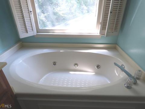 2836 Summercrest Ln, Duluth, GA 30096 photo 9