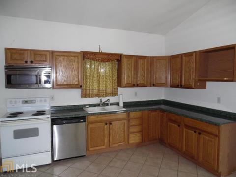 238 Carli Kane Ln, Toccoa, GA 30577 photo 4