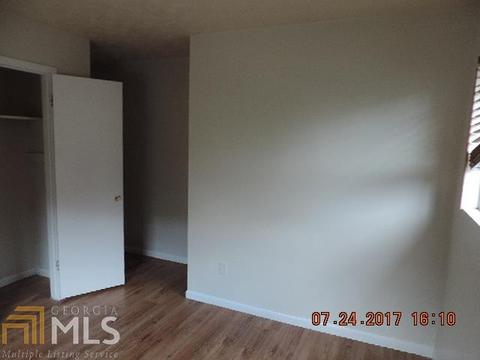 1036 Pinecrest Dr, Forest Park, GA 30297 photo 21