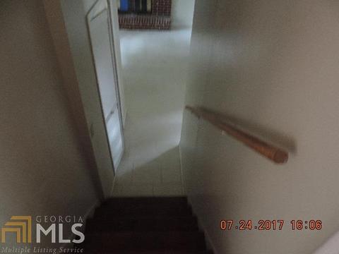 1036 Pinecrest Dr, Forest Park, GA 30297 photo 7
