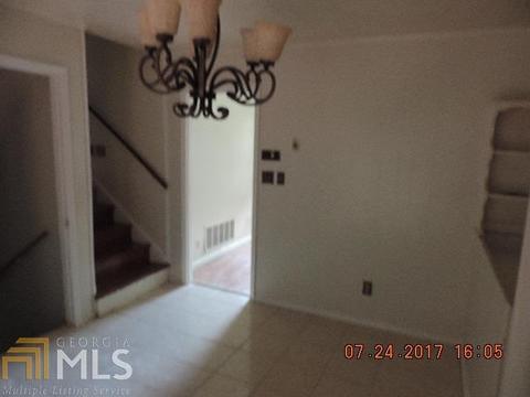 1036 Pinecrest Dr, Forest Park, GA 30297 photo 5