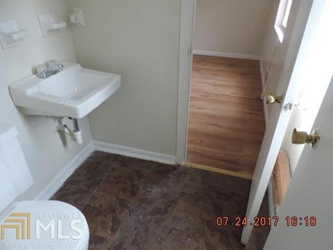 1036 Pinecrest Dr, Forest Park, GA 30297 photo 23