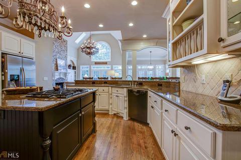 7325 Beaumont, Suwanee, GA 30024 photo 6