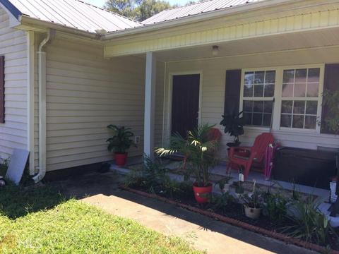 64 Horton St, Winder, GA 30680 photo 1