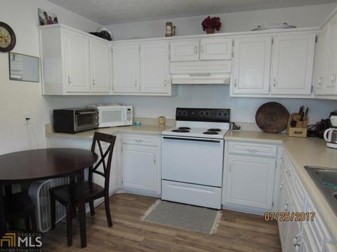 64 Horton St, Winder, GA 30680 photo 4