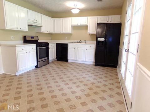 194 Fern Ct, Hampton, GA 30228 photo 4