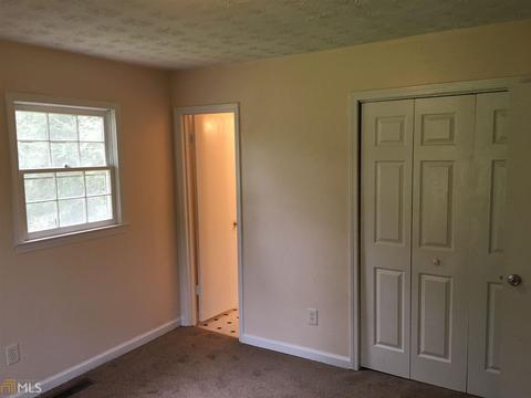 69 Kight Cir, Lagrange, GA 30240 photo 12