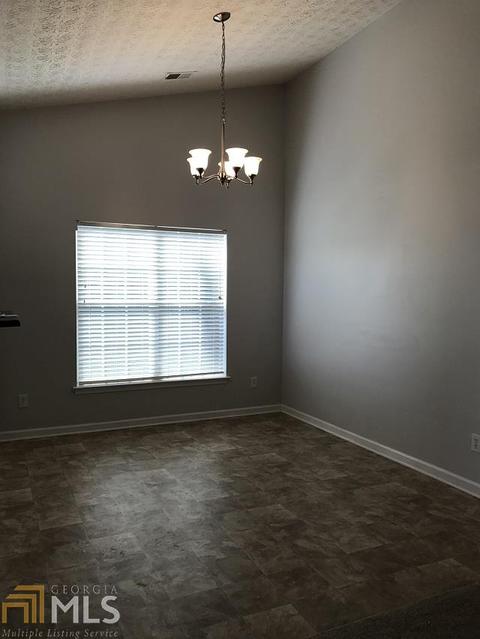 35 Sawgrass Ct, Covington, GA 30016 photo 5