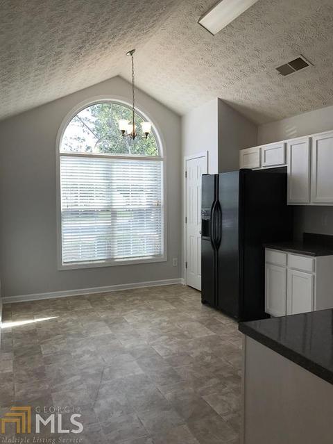 35 Sawgrass Ct, Covington, GA 30016 photo 3