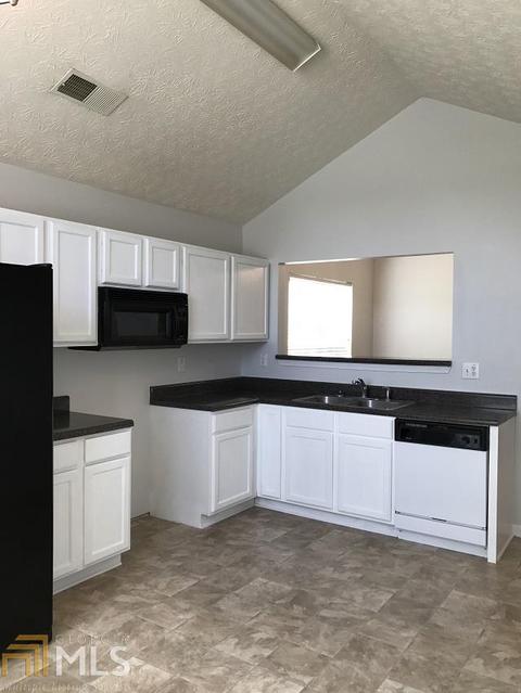 35 Sawgrass Ct, Covington, GA 30016 photo 4