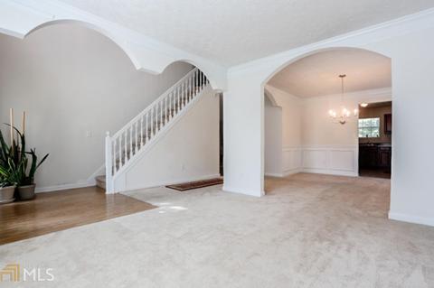 361 Thompson Ct, Hampton, GA 30228 photo 2