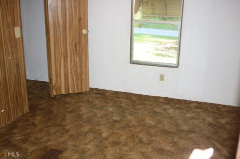 102 Richardson St, Toccoa, GA 30577 photo 4